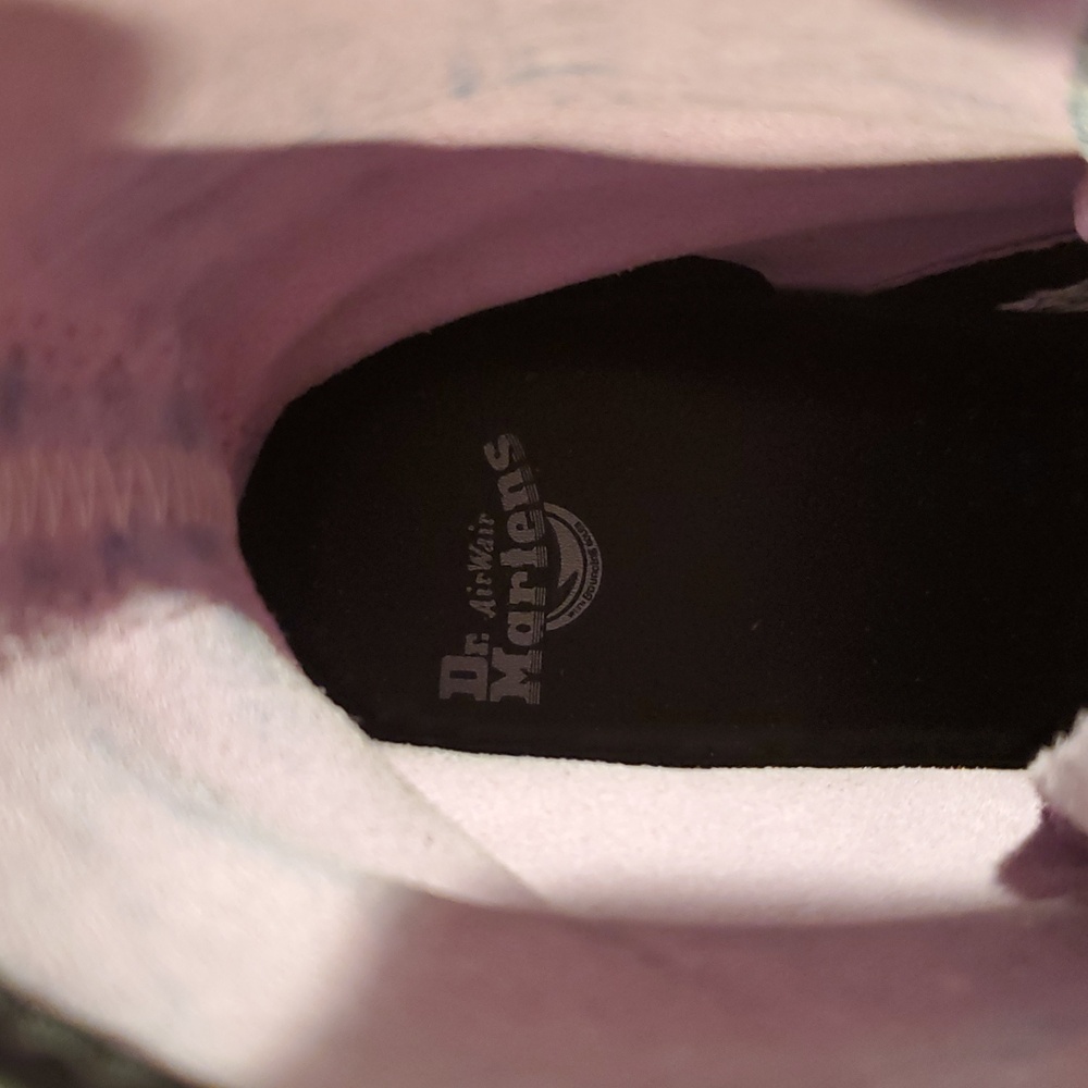 Like NEW Dr Martens Lilac Metallic Pascal Boots - Picture 13 of 13